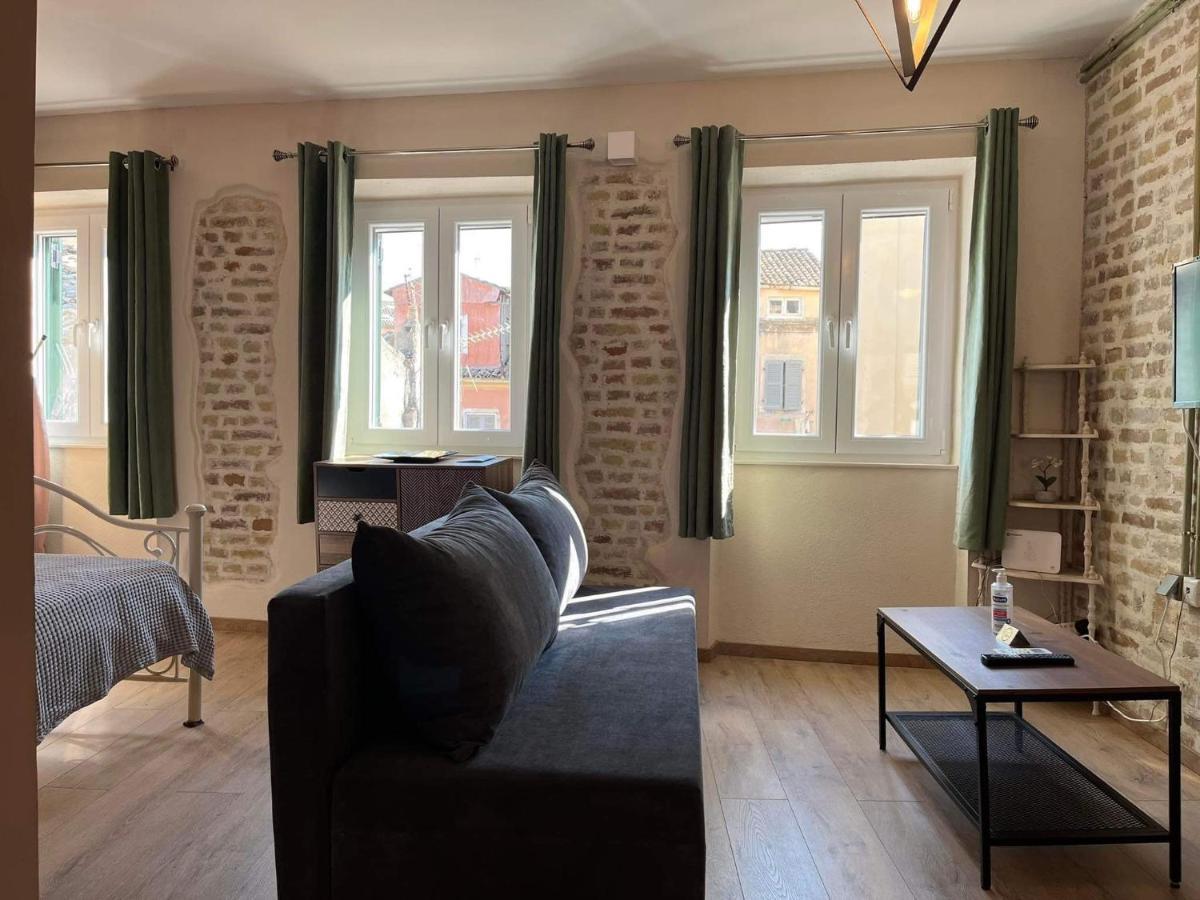 Cosy Old Port Apt In Old Town Appartamento Corfu  Esterno foto